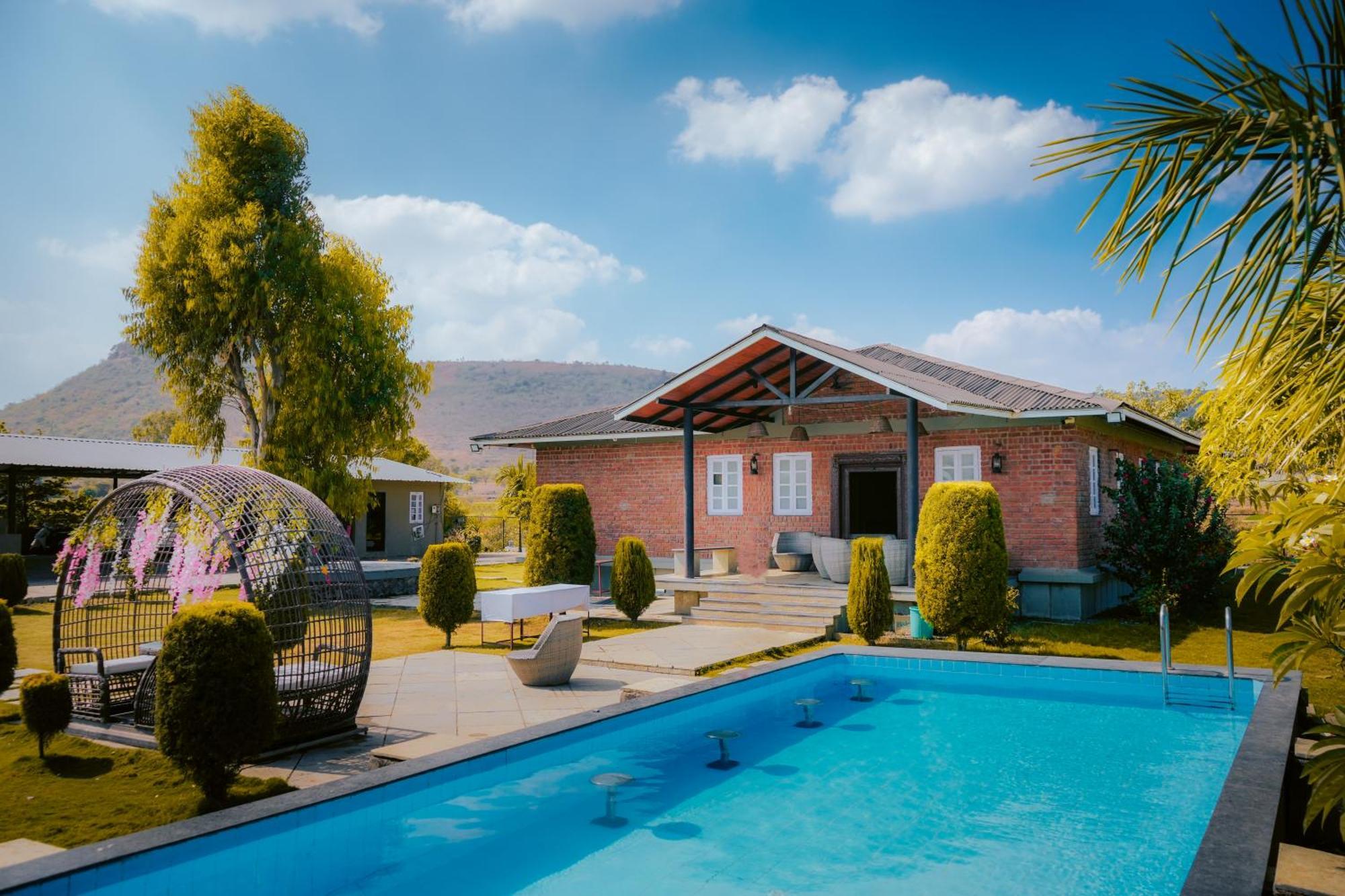 The Earth Farm Villa Нашик Екстериор снимка